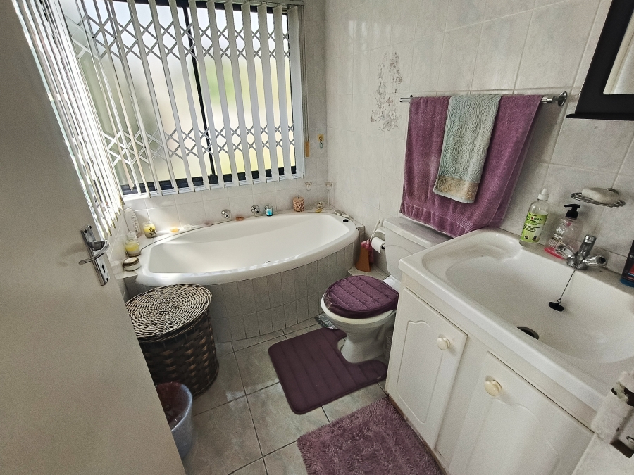 3 Bedroom Property for Sale in Mountainside Western Cape